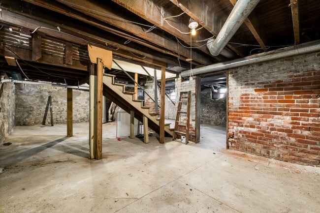 Building Photo - 61 Sherman Ave