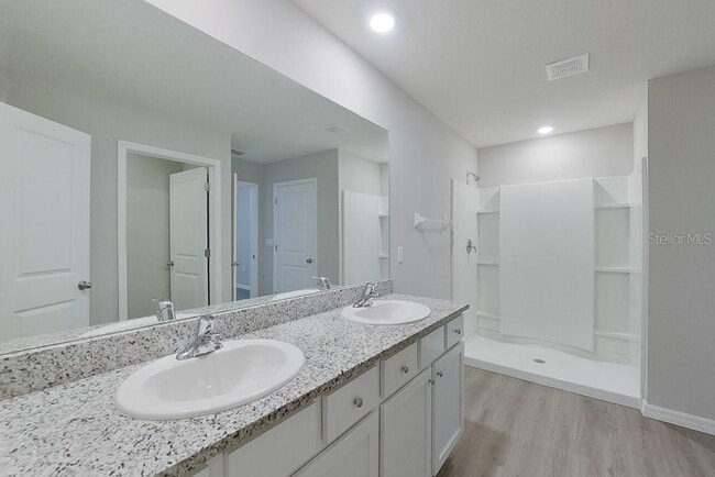 Building Photo - 8696 SW 44th Ct