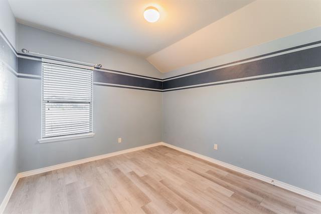 Building Photo - 1229 Lone Pine Dr