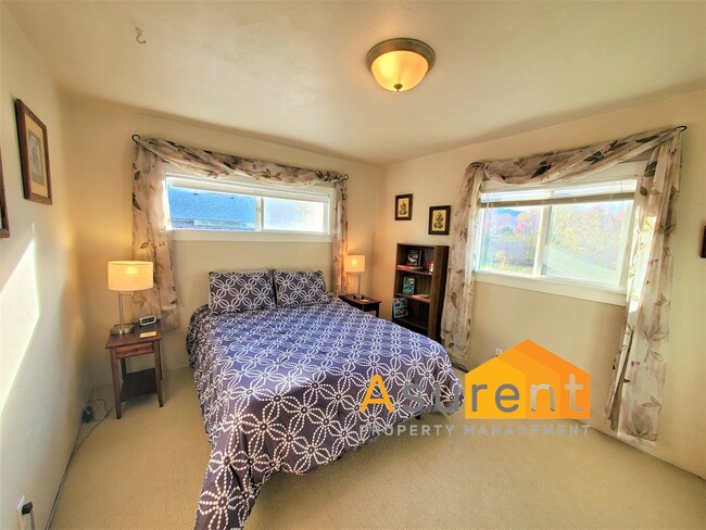 Building Photo - Charming Updated Fully Furnished Rental - $500 Off First Months Rent - All Utilities Included!