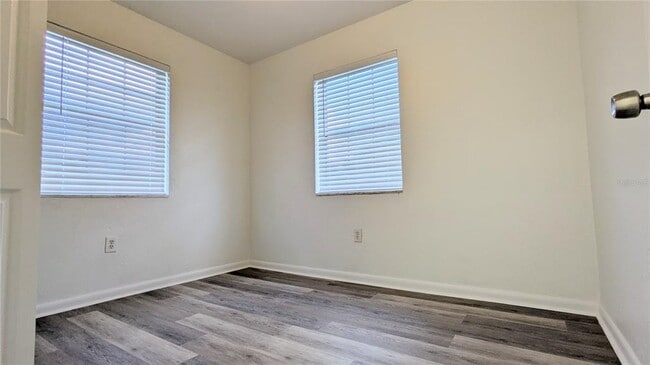 Building Photo - 21298 Percy Ave