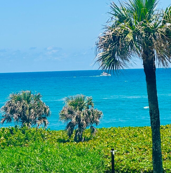 Building Photo - 420 Celestial Way