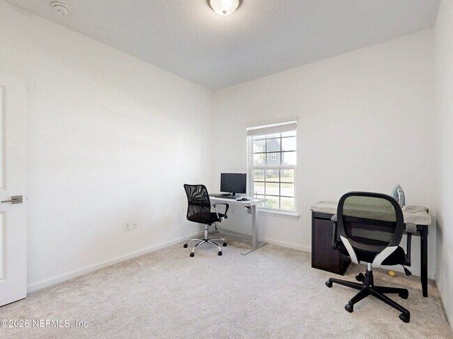 Building Photo - 401 Archstone Wy