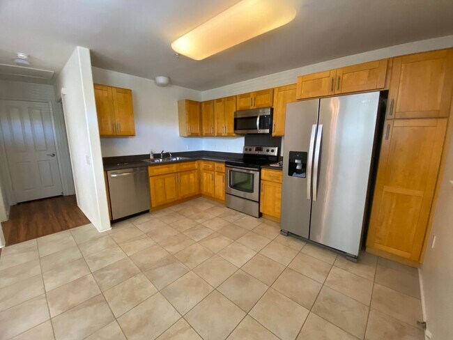 Primary Photo - Available Now - 91-1027 Kamaaha Ave, #606
