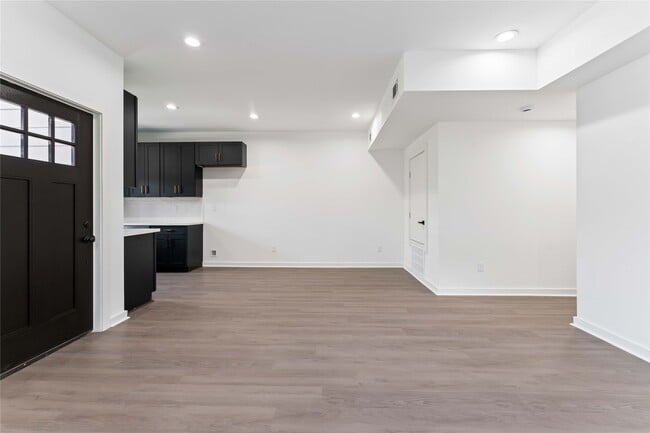 Building Photo - 414 N Carolina St