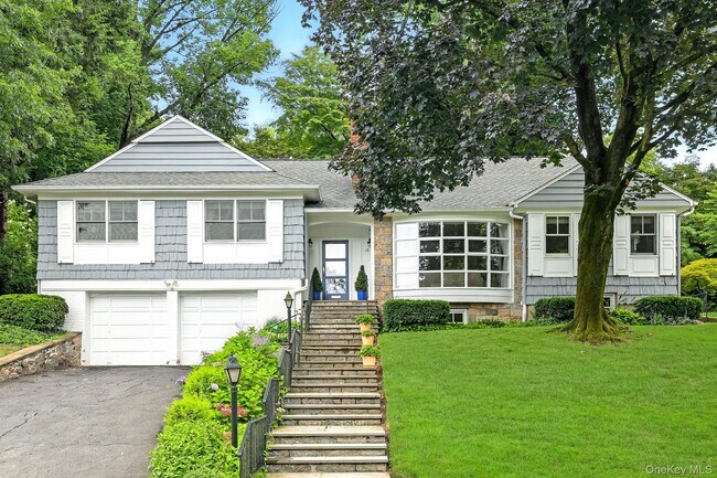 Primary Photo - 18 Taunton Rd