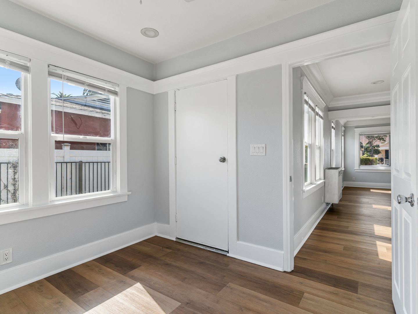 Building Photo - 1926 Lime Ave