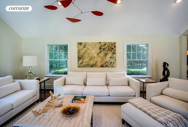 Building Photo - 76 W Gate Rd