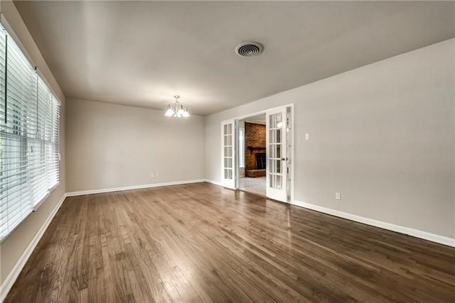 Building Photo - 1601 Larkspur Dr