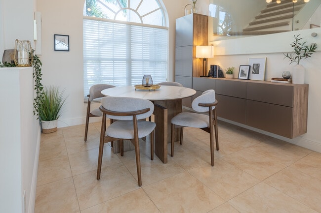 Building Photo - 18004 SW 20th St