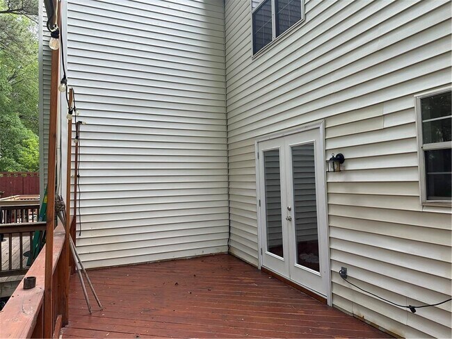 Building Photo - 2953 Lexington Trace Dr