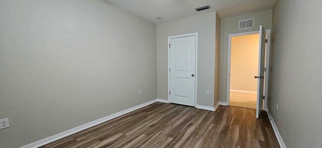 Building Photo - 318 Gris Sky Ln