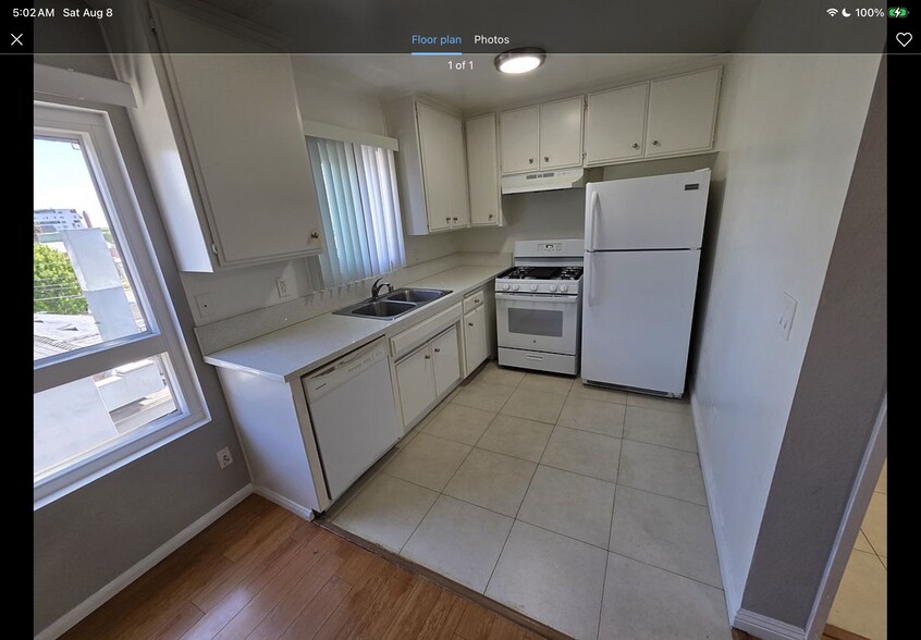 Building Photo - 4247 Inglewood Blvd