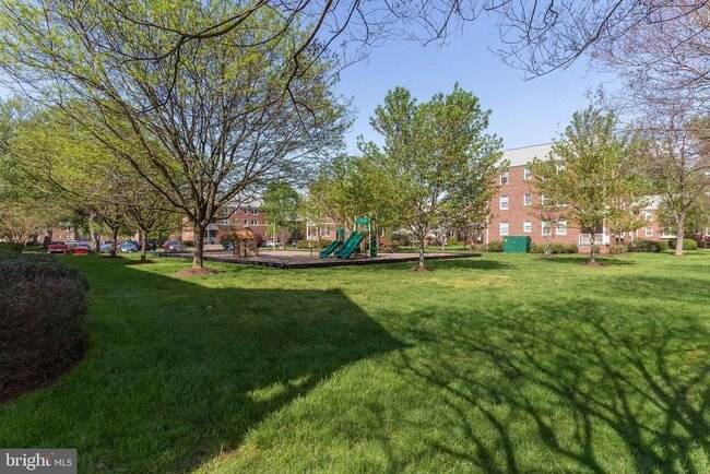 Building Photo - 1105 Belle View Blvd