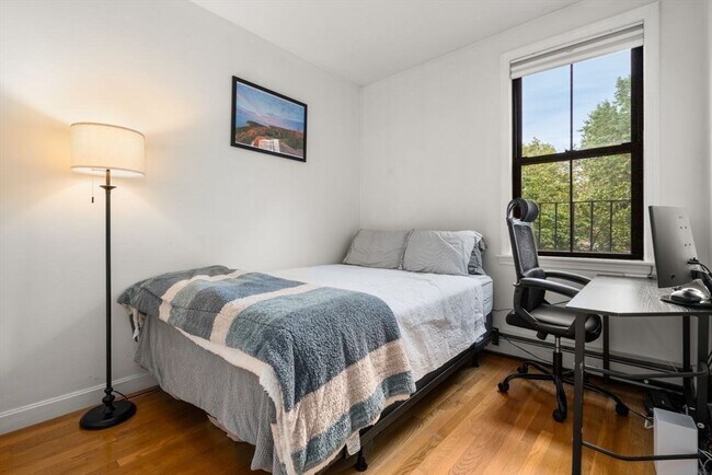 Building Photo - 20 Concord Square