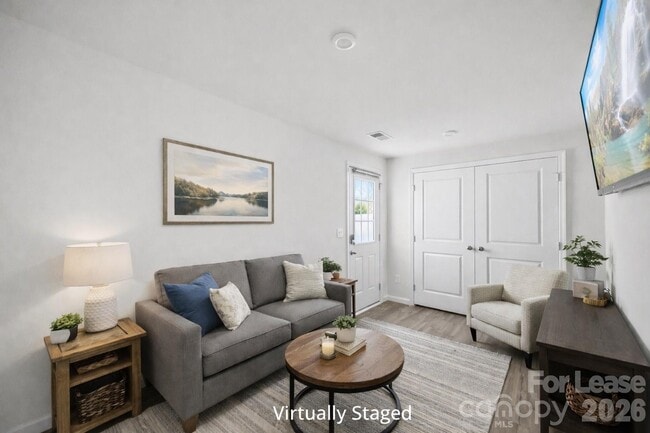 Building Photo - 708 Dillon Wy