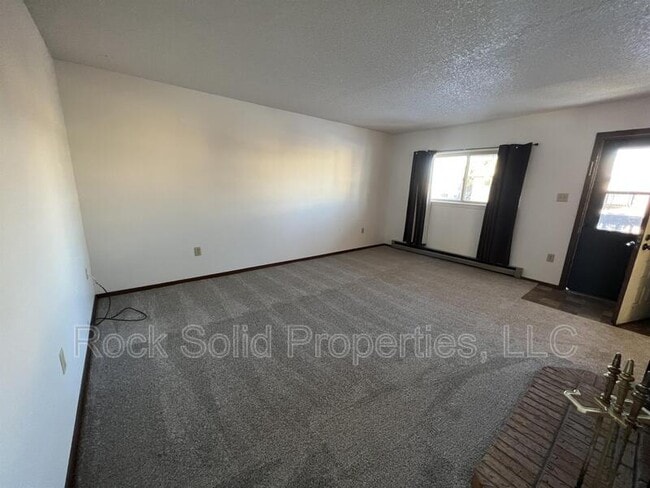 Building Photo - 4149 Van Buren Ave