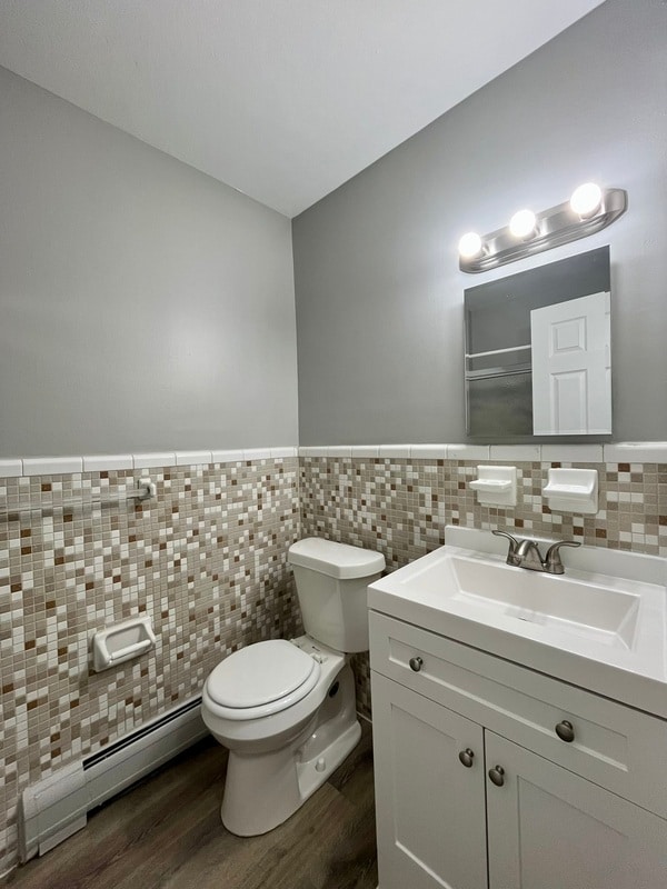 Building Photo - 1760 St Johns Blvd