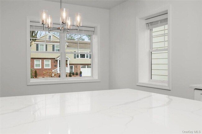 Building Photo - 517 Walnut St
