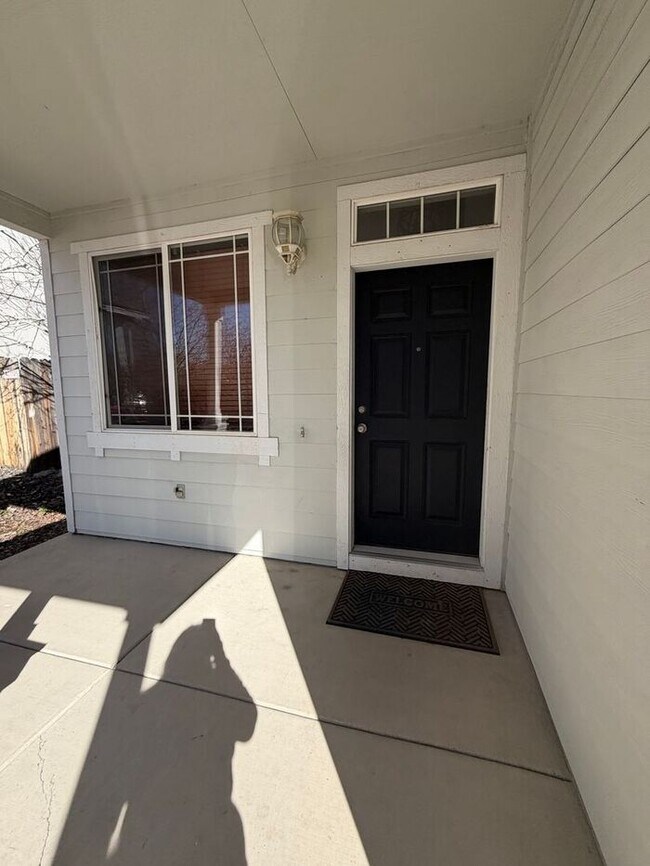 Building Photo - 2340 Sapphire Ridge Way