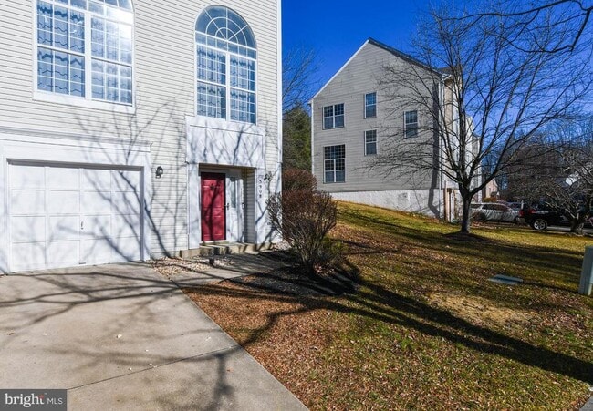 Building Photo - 5908 Grenfell Loop