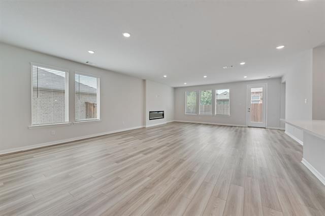 Building Photo - 3404 Riverlawn Dr