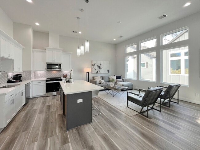 Building Photo - 8316 Curry Rd