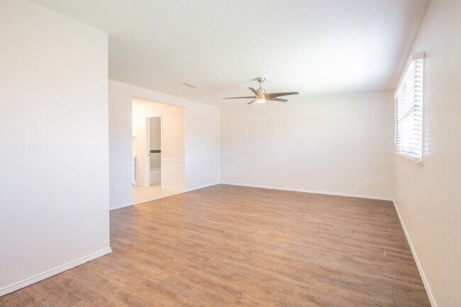 Building Photo - 3216 67th St