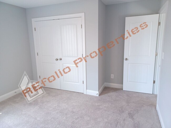 Building Photo - Brand New 4 BD 2-Car Garage Home @ Cottage...