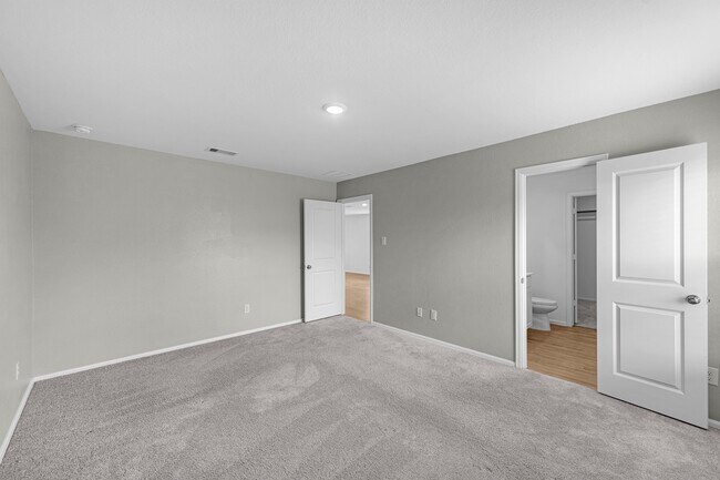 Building Photo - 13769 Kit Run