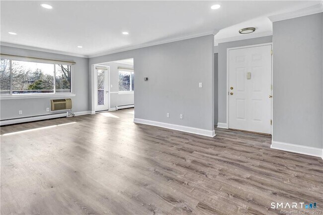 Building Photo - 154 Cold Spring Rd