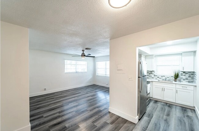 Primary Photo - 4152 SW 24th Ct