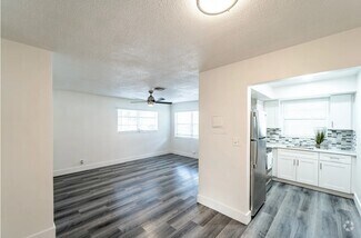 Building Photo - 4152 SW 24th Ct