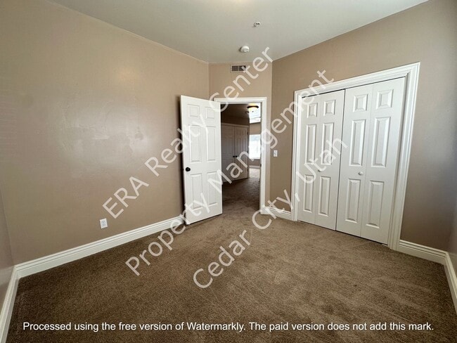 Building Photo - 576 W 1045 N