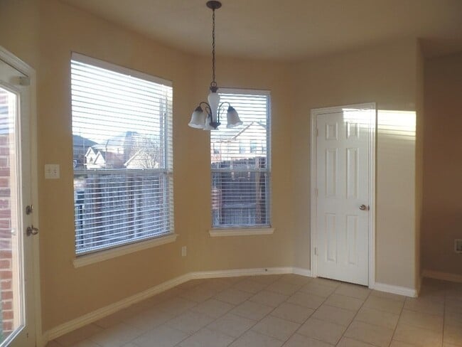 Building Photo - 7213 Middleburg Dr