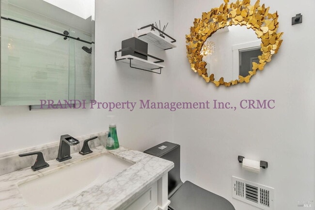 Building Photo - San Rafael View Home with Modern Upgrades!
