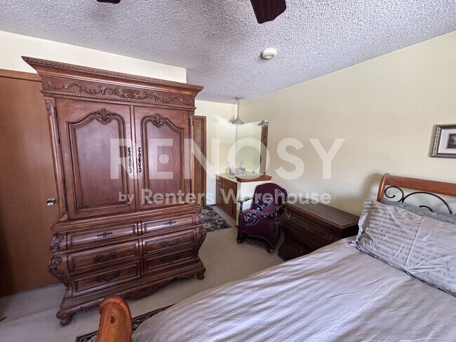 Building Photo - 15536 Garfield Cir