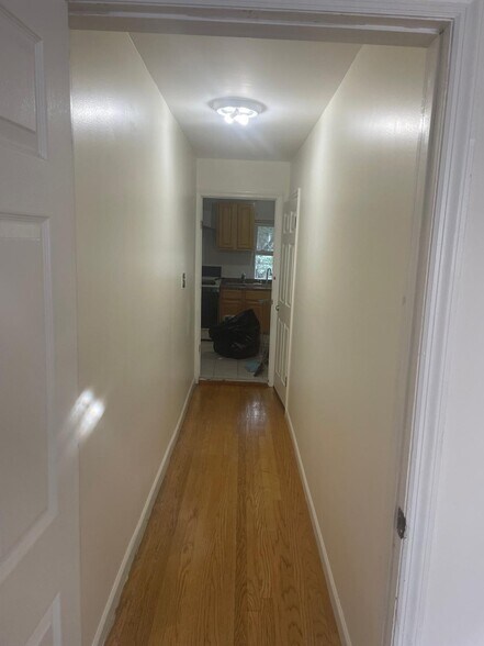 Building Photo - 62 Highland Ave
