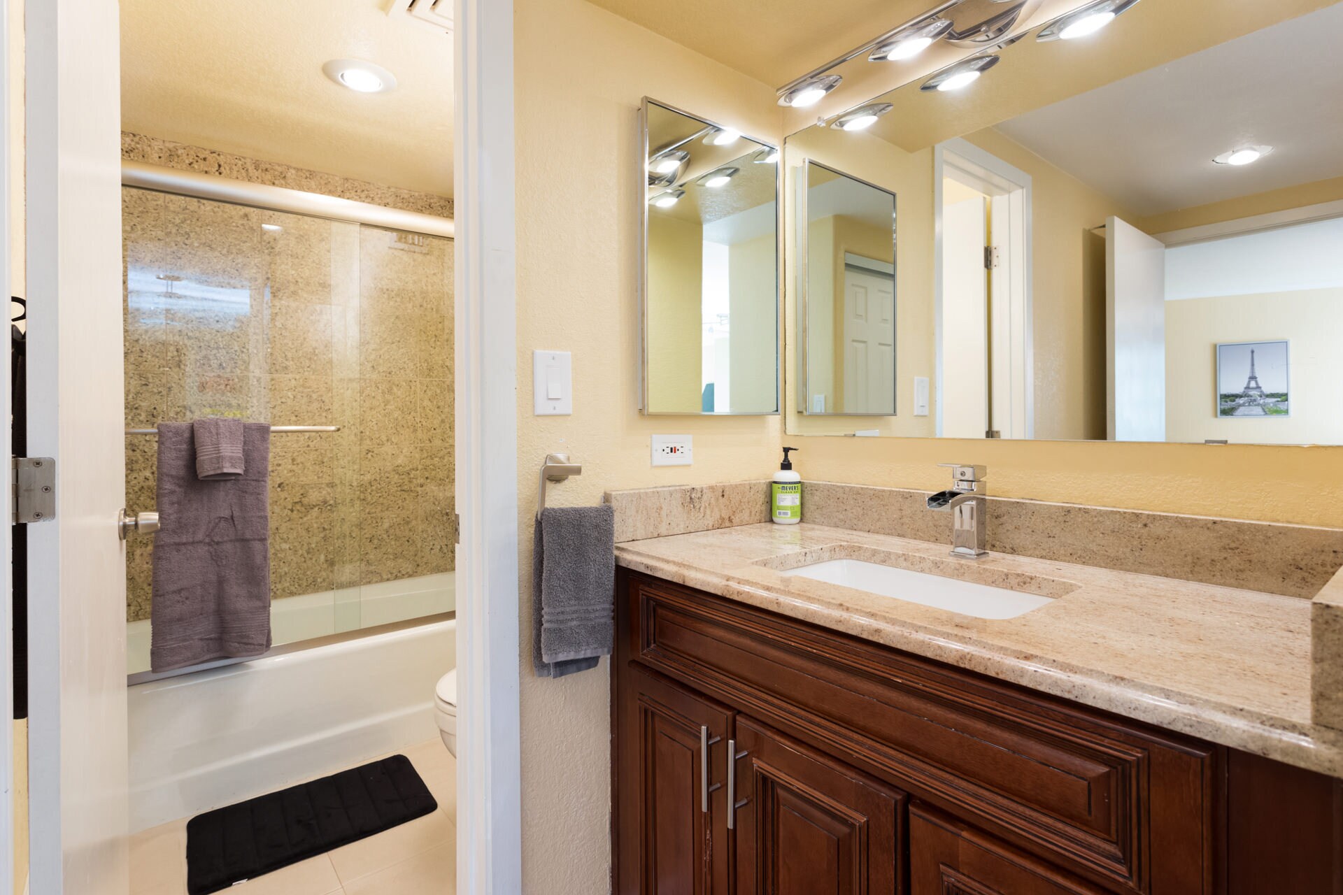 Building Photo - 1777 Larimer St