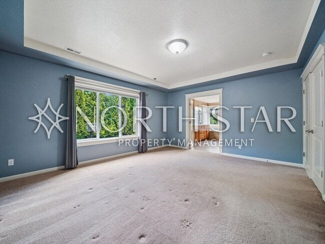 Building Photo - Move-In Ready Craftsman with Gourmet Kitchen, Bonus Room & Private Basketball Court