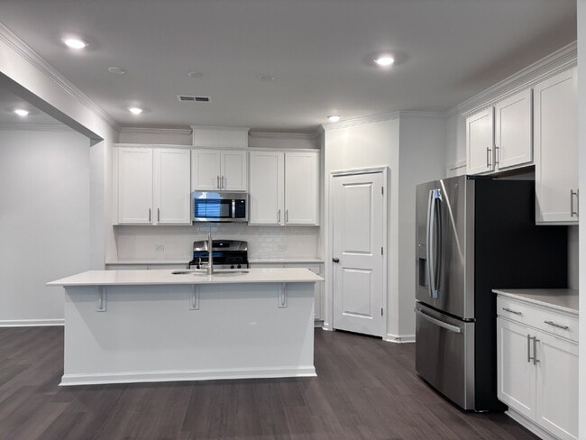 Building Photo - 10064 Regal Dr