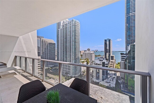 Building Photo - 1010 Brickell Ave