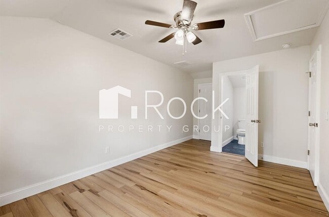 Building Photo - 1225 NW 99th St