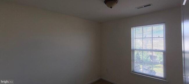 Building Photo - 814 Susan Cir