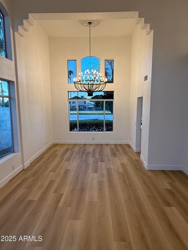 Building Photo - 5953 W Aurora Dr