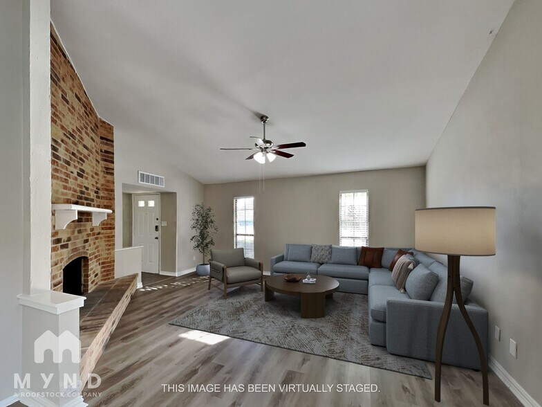 Building Photo - 4231 Karnes Dr