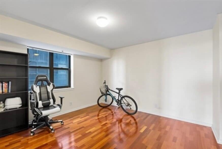 Building Photo - 170 Tremont St