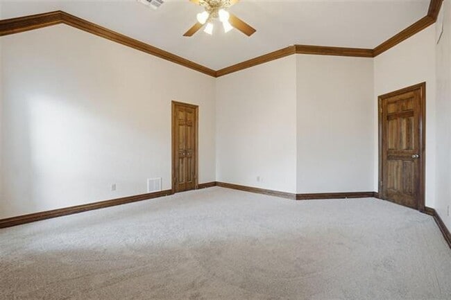 Building Photo - Beautiful 4 Bedroom Home with Pool – Available Now!