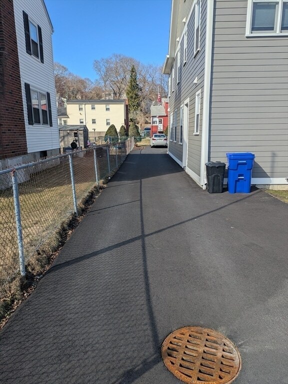 Building Photo - 27 Orange St