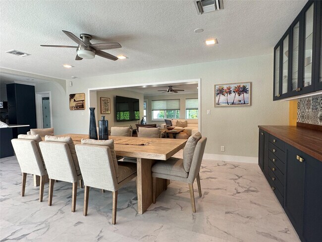 Building Photo - 1820 Bel Air Ave